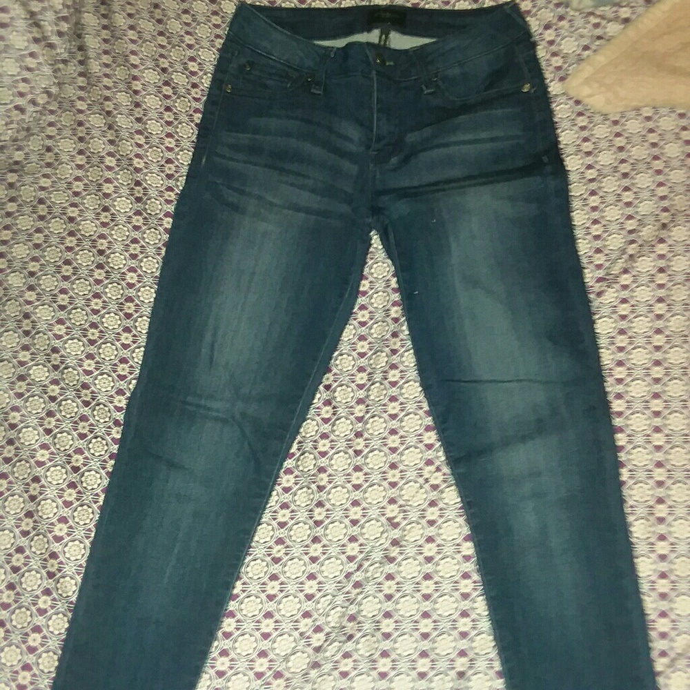 Jeans - Picture 2 of 4